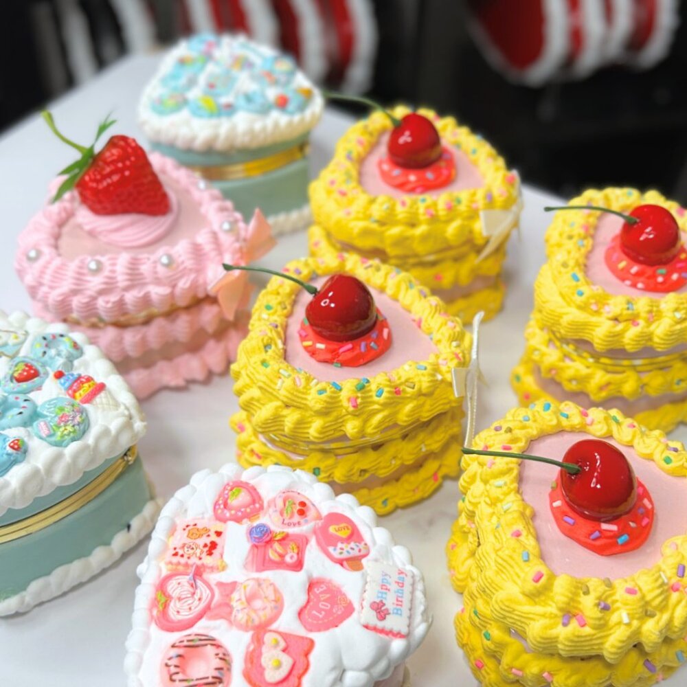 Mini Cake Jewelry Box – Heart-Shaped Dessert Storage for Rings & Trinkets
